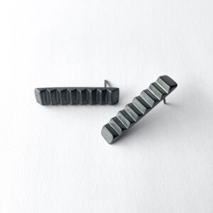 Aretes ESCALA negros