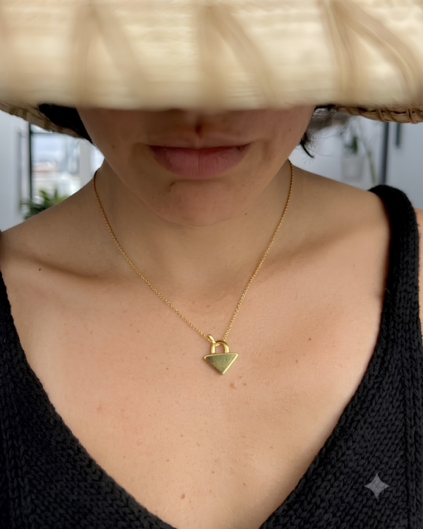 Collar SER dorado