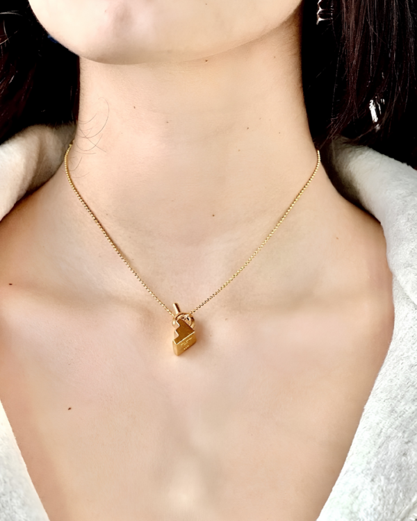 Collar GRADERIA dorado
