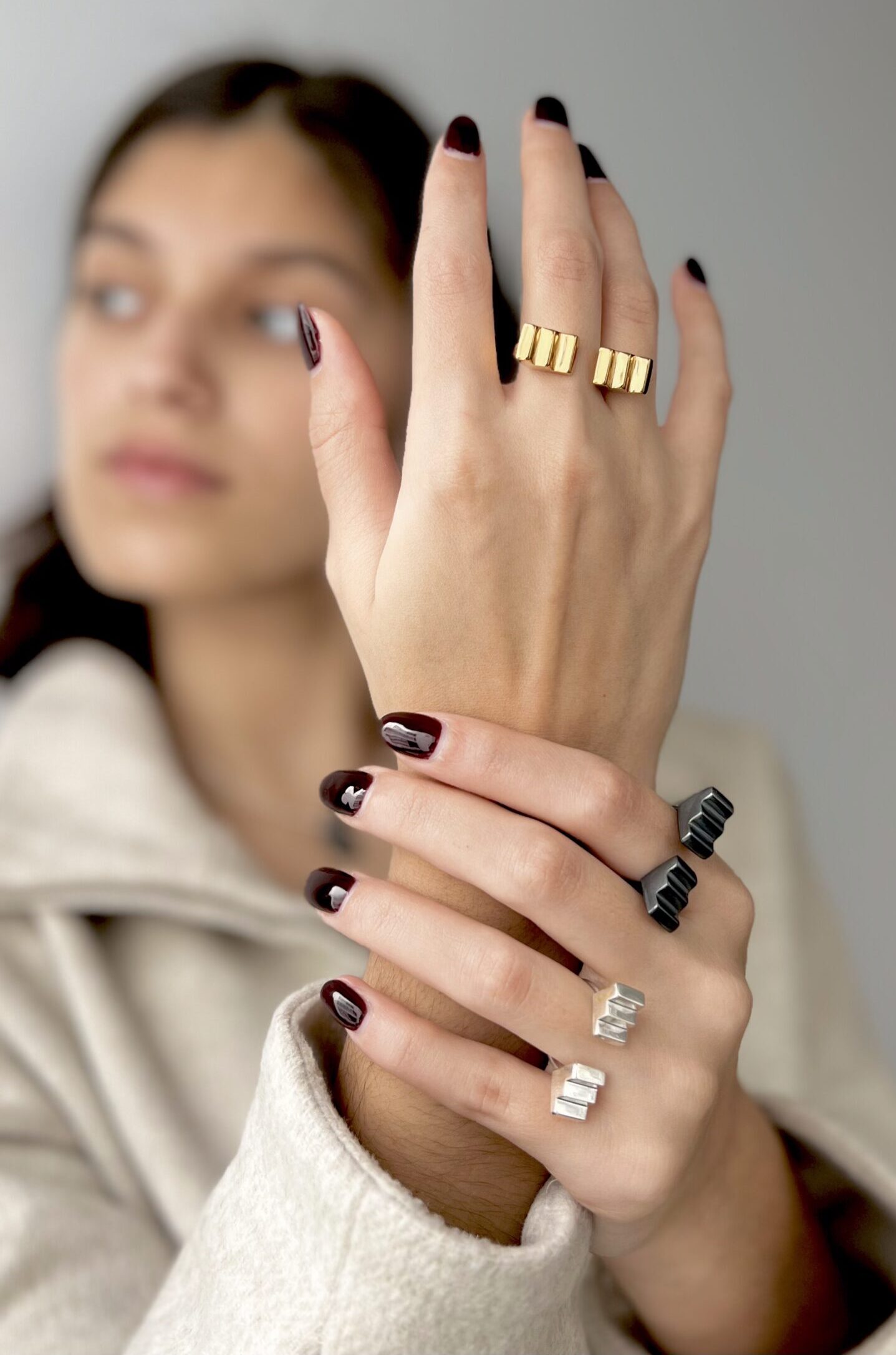 Anillo GRADA negro - Imagen 2