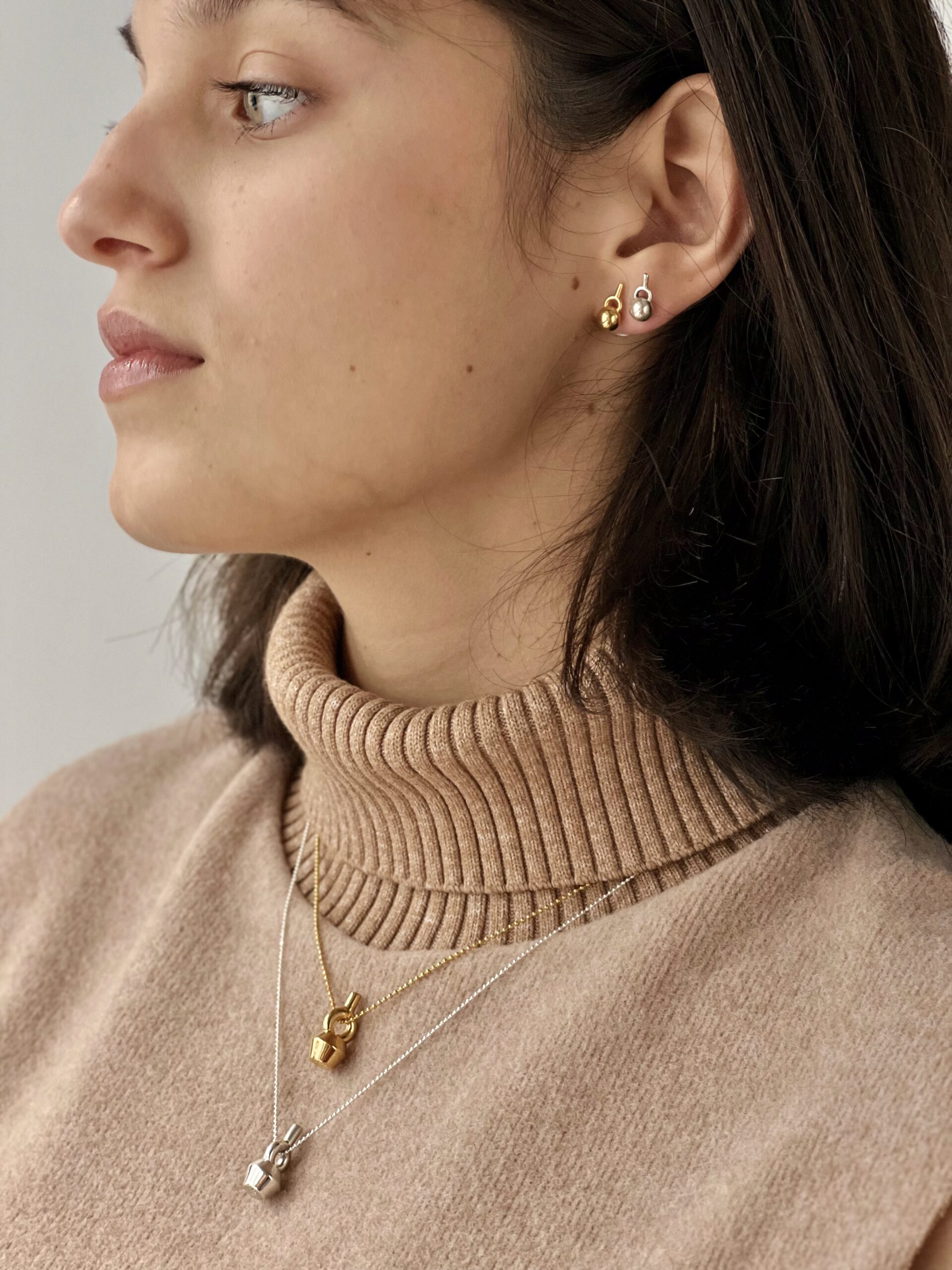 Aretes MICRO CUPISNIQUE dorado - Imagen 2