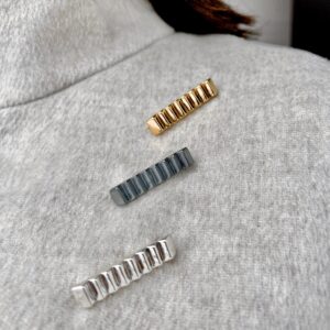 Prendedor ESCALERA dorado